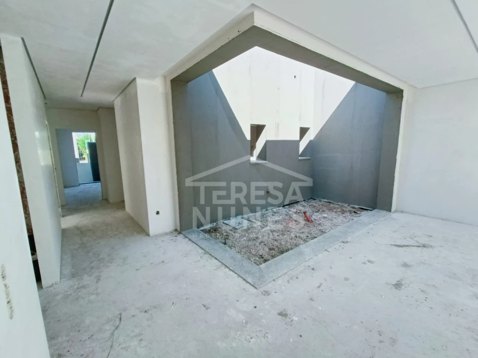 Moradia T4 para Venda em Fernao Ferro Foto 16