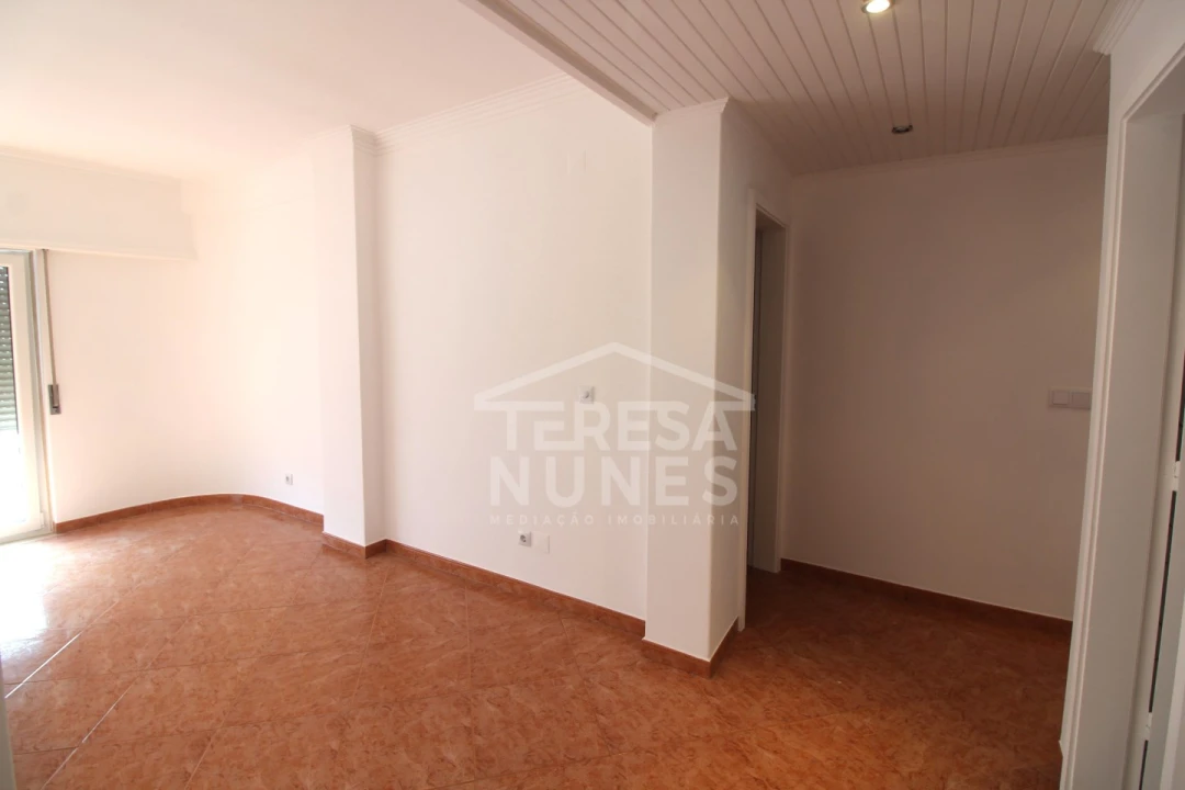 Apartamento T2 para Venda em Quinta do Conde Foto 6