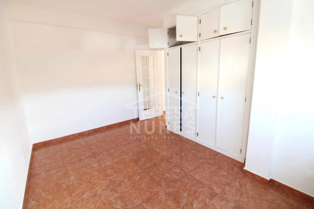 Apartamento T2 para Venda em Quinta do Conde Foto 10