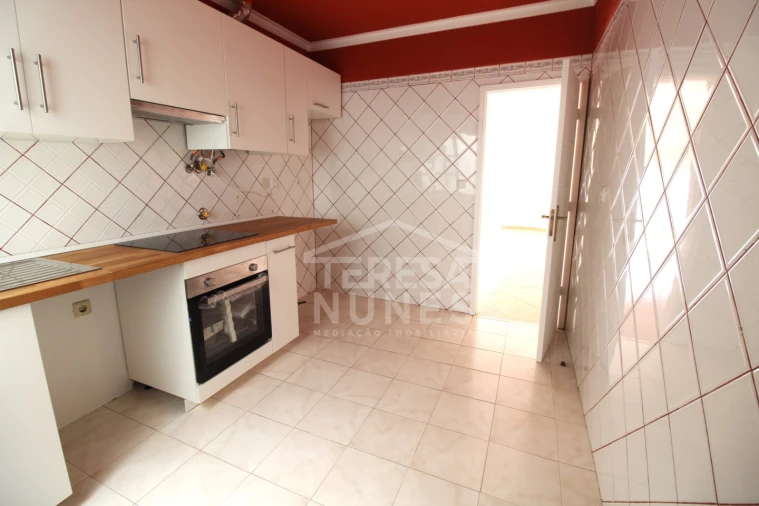 Apartamento T2 para Venda em Quinta do Conde Foto 5