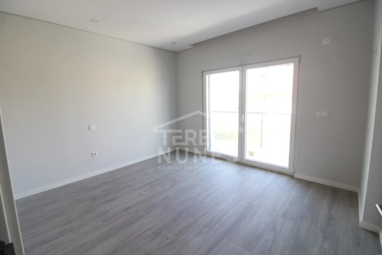 Apartamento T2 para Venda em Quinta do Conde Foto 6