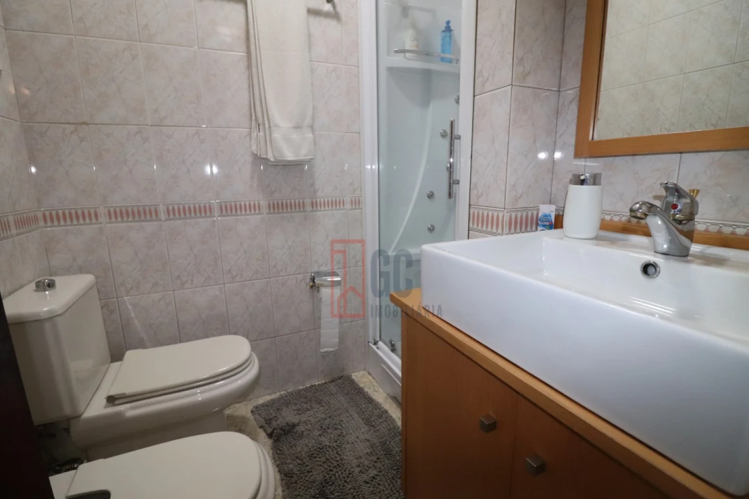 Moradia T3 para Venda em Madalena Foto 15