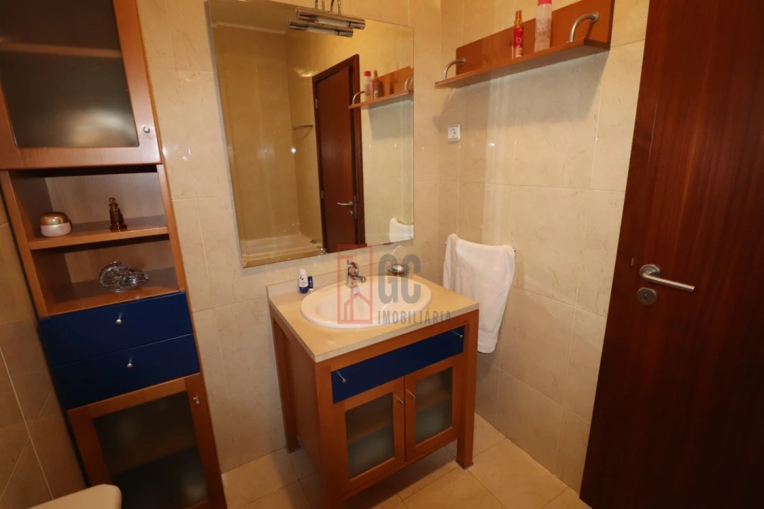 Moradia T3 para Venda em Madalena Foto 28