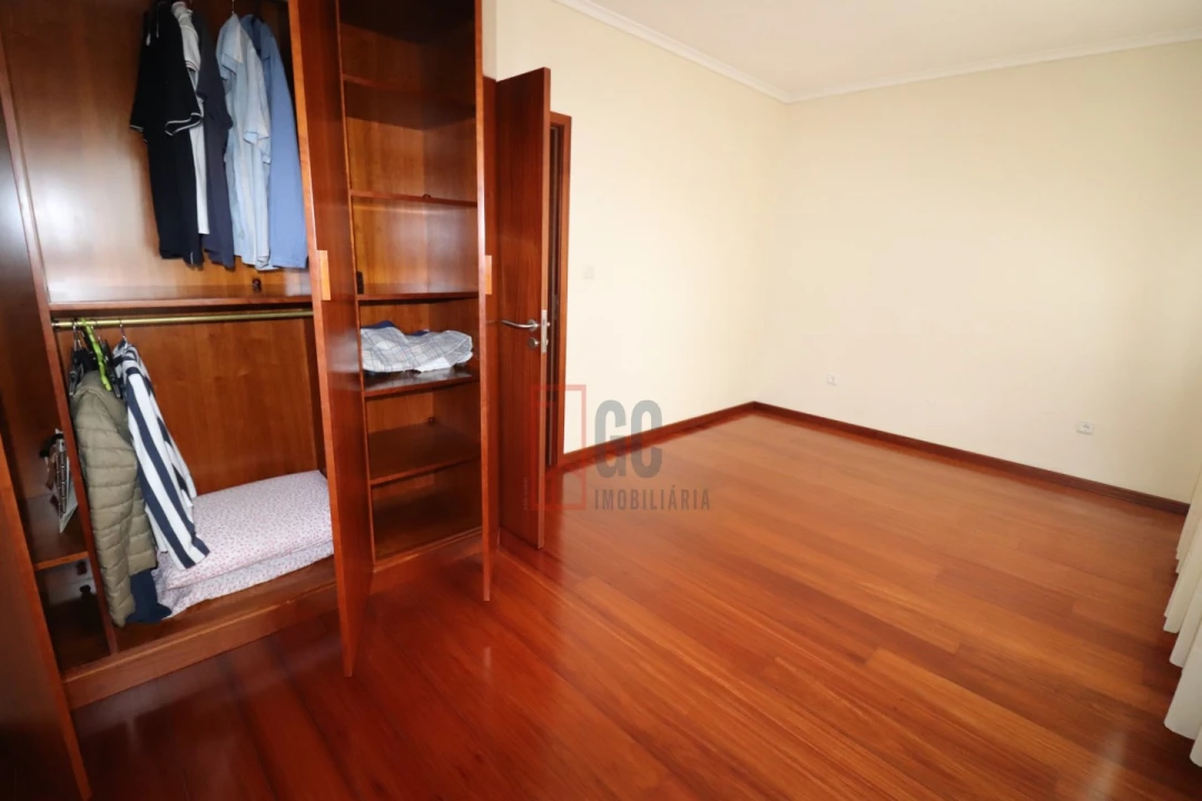 Moradia T3 para Venda em Madalena Foto 32