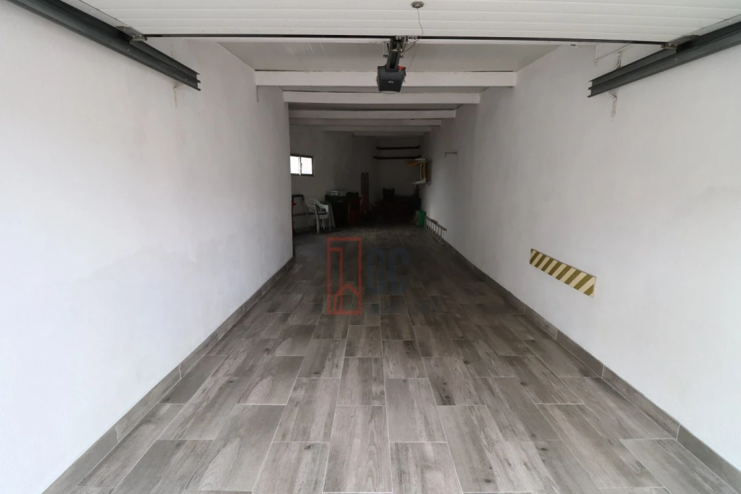 Moradia T3 para Venda em Madalena Foto 41