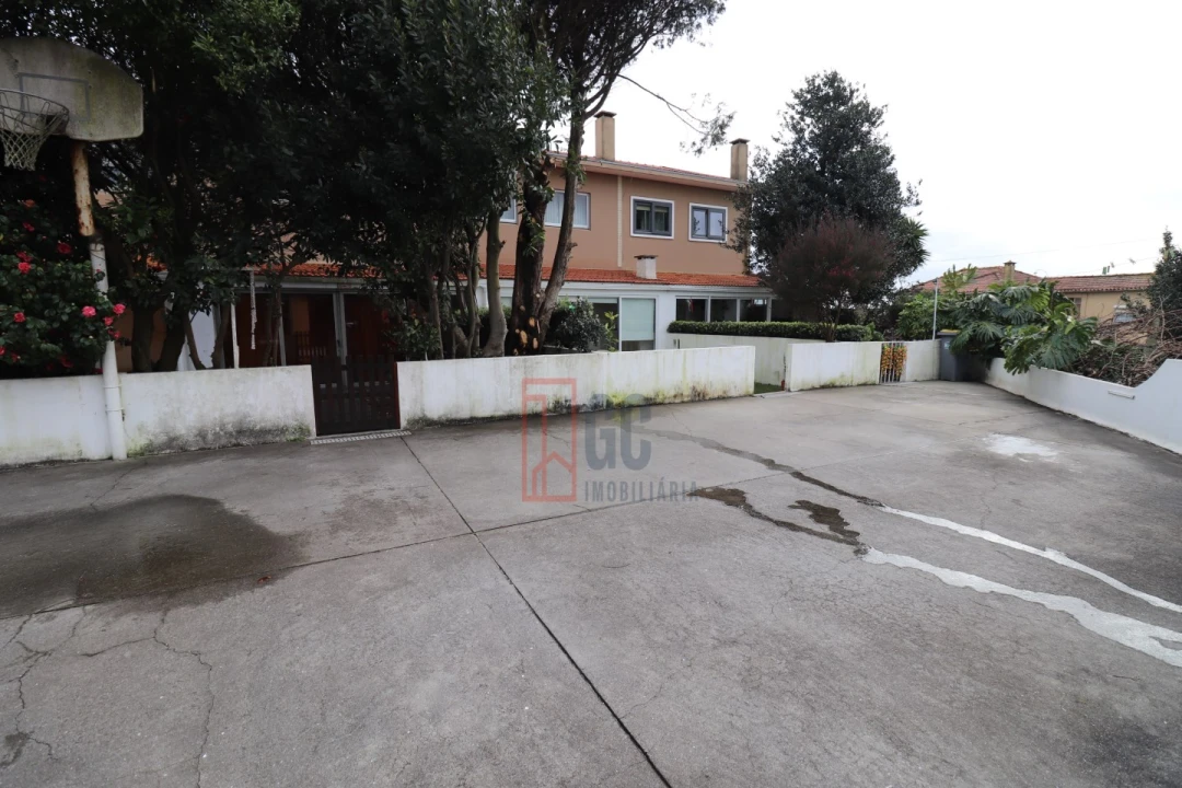 Moradia T3 para Venda em Madalena Foto 46