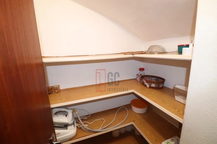 Moradia T3 para Venda em Madalena Foto 14