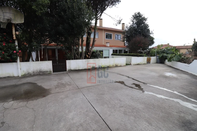 Moradia T3 para Venda em Madalena Foto 46