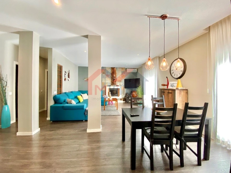 Apartamento T4 para Venda em Olhão Foto 5