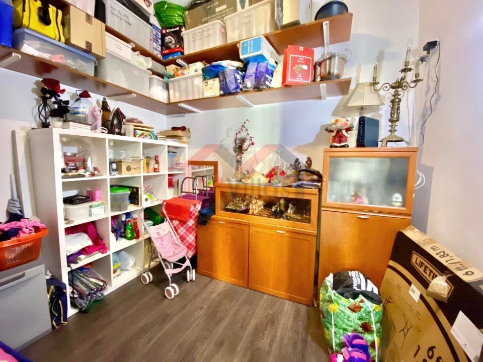 Apartamento T4 para Venda em Olhão Foto 21