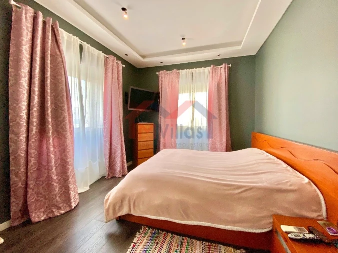 Apartamento T4 para Venda em Olhão Foto 17