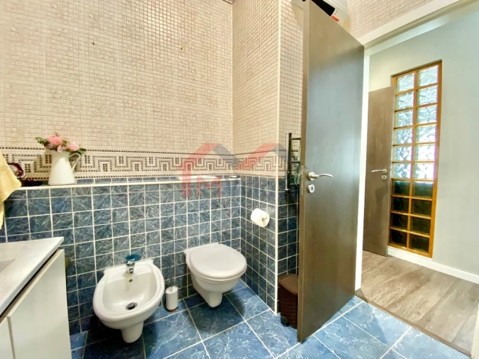 Apartamento T4 para Venda em Olhão Foto 23