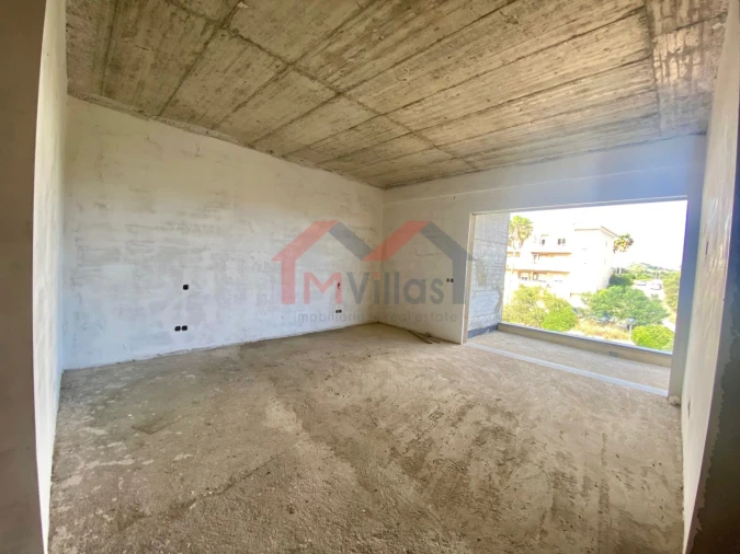 Moradia T4 para Venda em Quelfes Foto 14