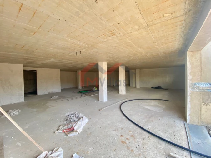 Moradia T4 para Venda em Quelfes Foto 22