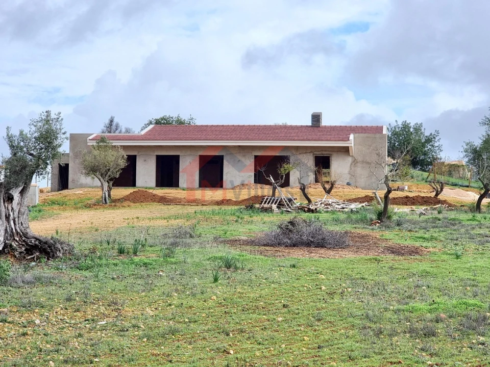 Moradia T4 para Venda em Algoz e Tunes Foto 1