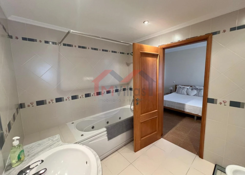 Moradia T4 para Venda em Moncarapacho e Fuseta Foto 15