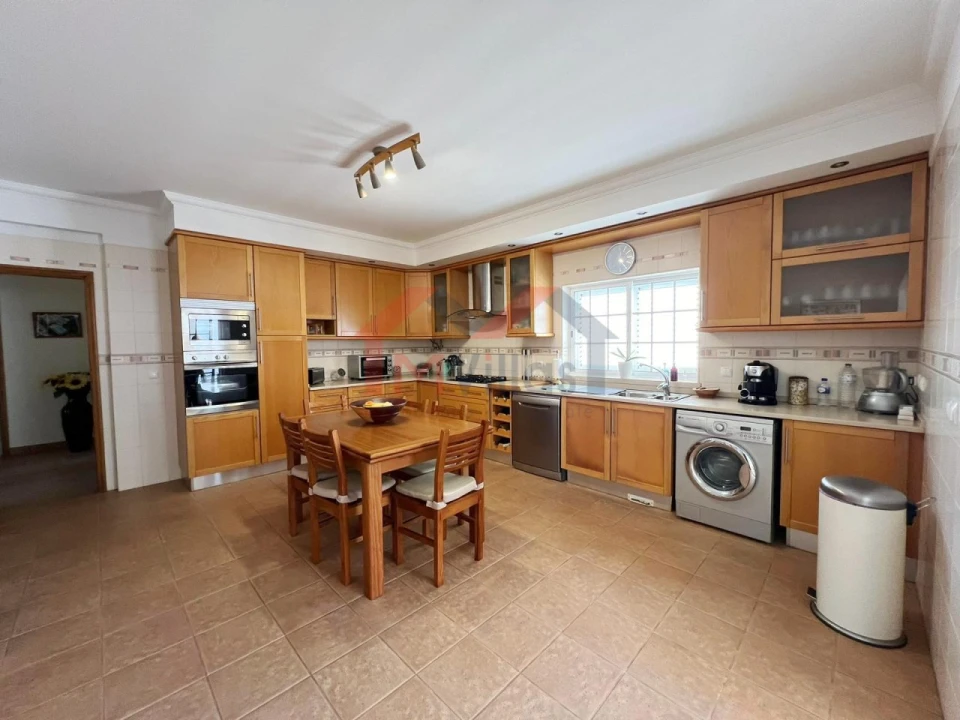 Moradia T4 para Venda em Moncarapacho e Fuseta Foto 6