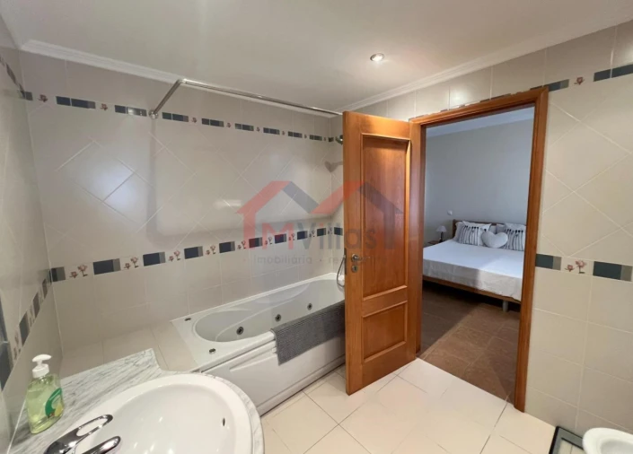 Moradia T4 para Venda em Moncarapacho e Fuseta Foto 15