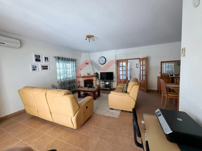 Moradia T4 para Venda em Moncarapacho e Fuseta Foto 4