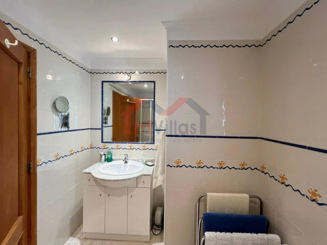 Moradia T4 para Venda em Moncarapacho e Fuseta Foto 12