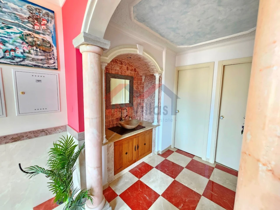 Moradia T3 para Venda em Santa Barbara de Nexe Foto 14