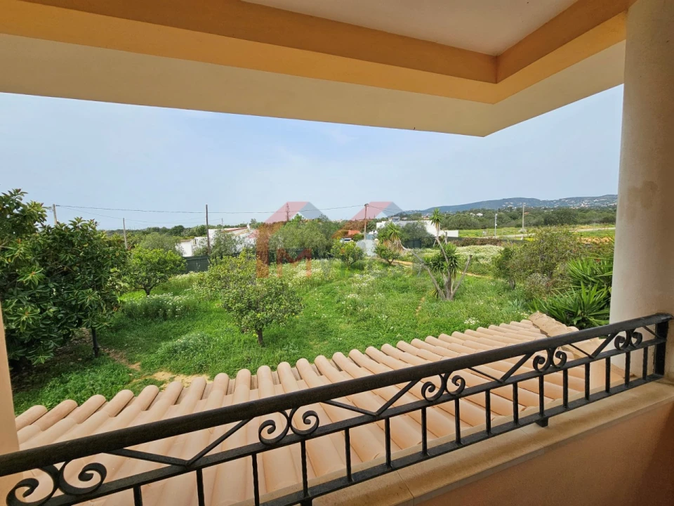 Moradia T3 para Venda em Santa Barbara de Nexe Foto 24