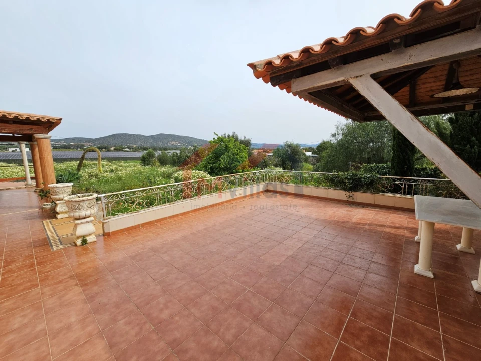 Moradia T3 para Venda em Santa Barbara de Nexe Foto 28