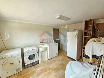 Moradia T3 para Venda em Santa Barbara de Nexe