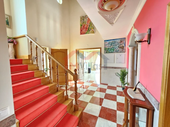 Moradia T3 para Venda em Santa Barbara de Nexe Foto 2