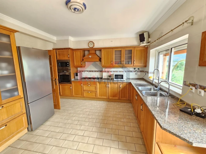 Moradia T3 para Venda em Santa Barbara de Nexe Foto 5