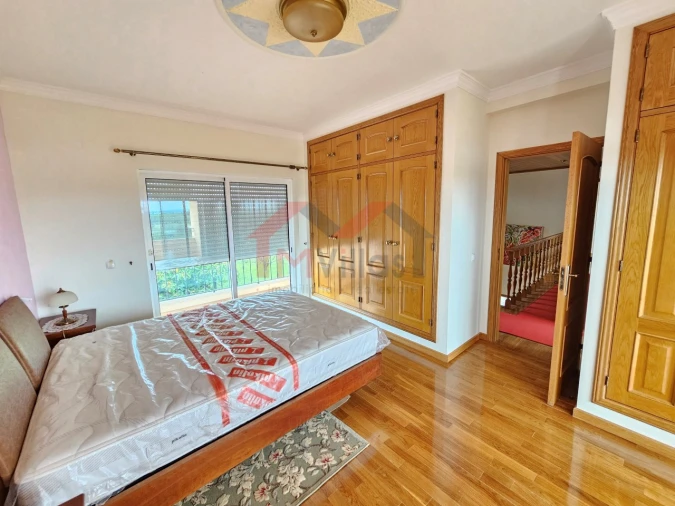 Moradia T3 para Venda em Santa Barbara de Nexe Foto 17