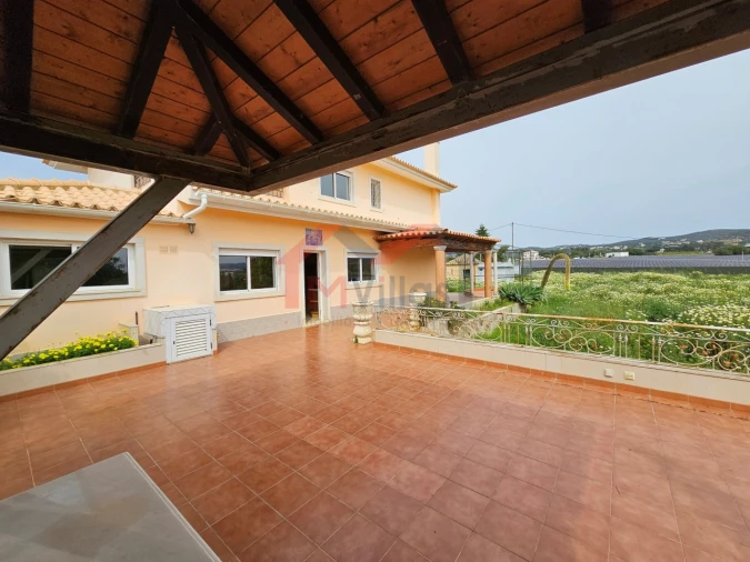 Moradia T3 para Venda em Santa Barbara de Nexe Foto 26