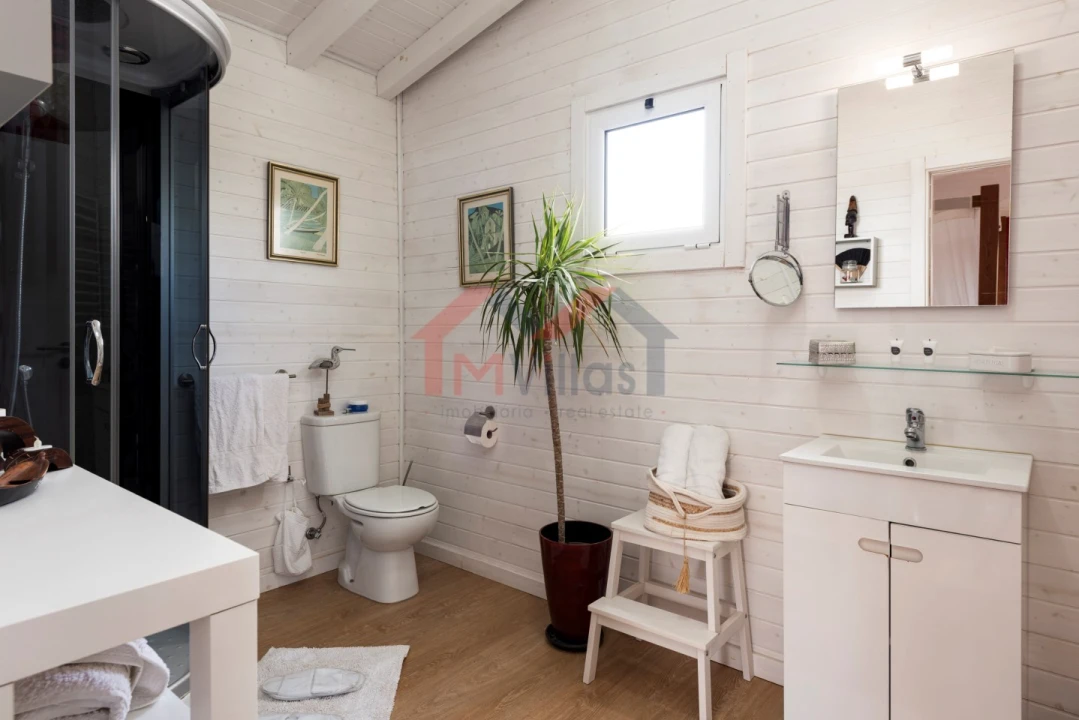 Moradia T4 para Venda em Salir Foto 38