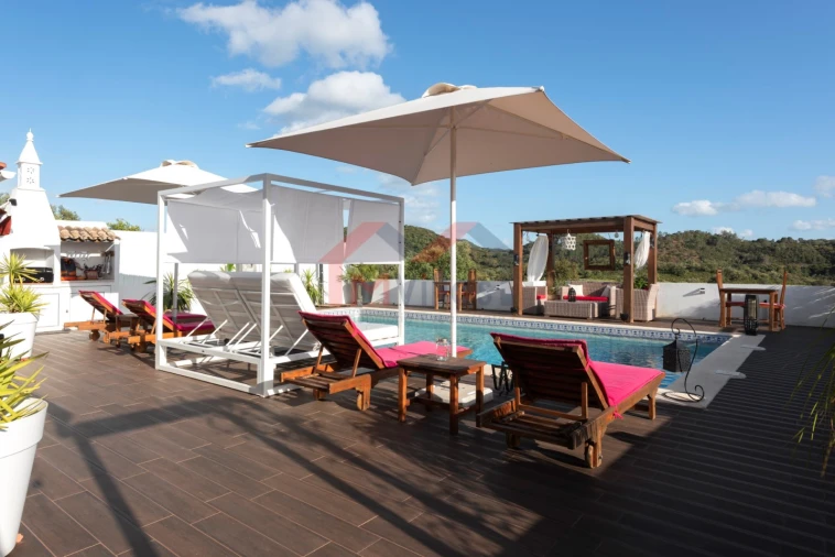 Moradia T4 para Venda em Salir Foto 27