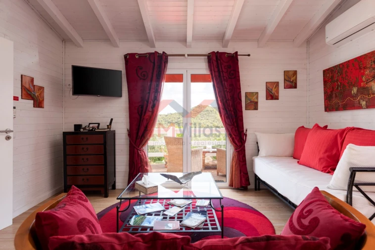 Moradia T4 para Venda em Salir Foto 35