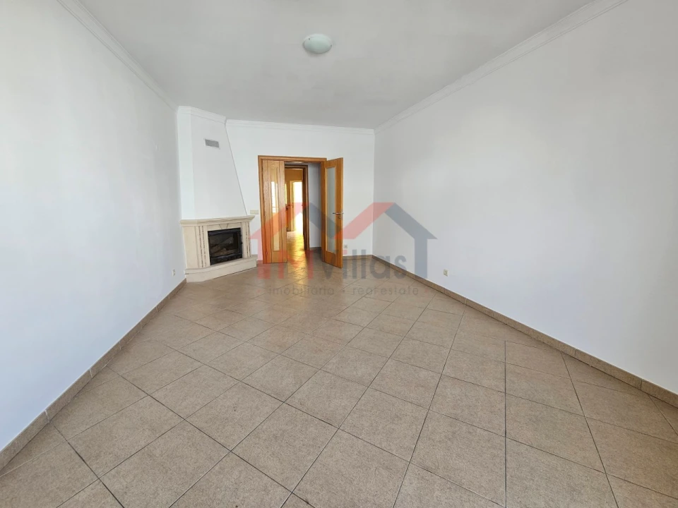 Apartamento T2 para Venda em Almancil Foto 1