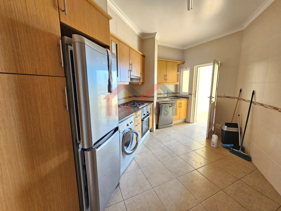 Apartamento T2 para Venda em Almancil Foto 4