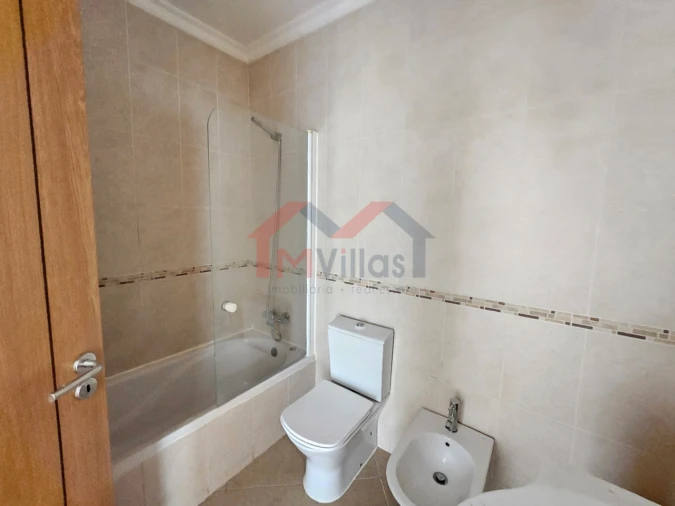 Apartamento T2 para Venda em Almancil Foto 10