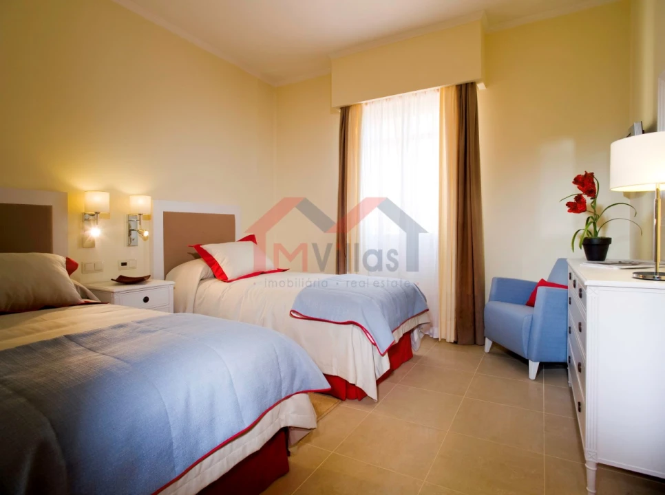 Apartamento T2 para Venda em Quarteira Foto 6