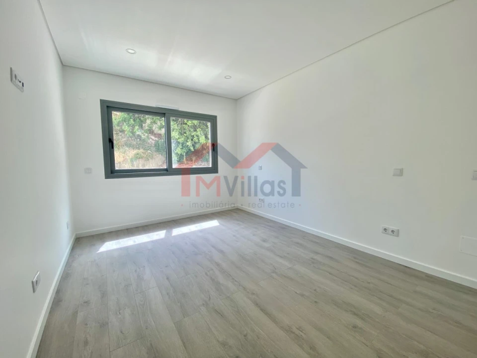 Moradia T5 para Venda em Tavira (Santa Maria e Santiago) Foto 13