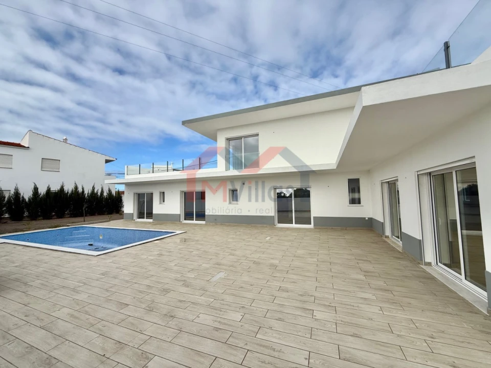 Moradia T4 para Venda em Altura Foto 28