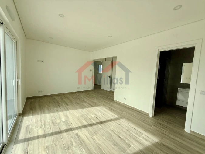 Moradia T4 para Venda em Altura Foto 19