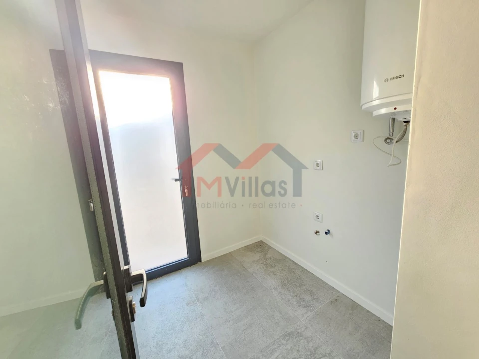 Moradia T3 para Venda em Loule (São Sebastião) Foto 13