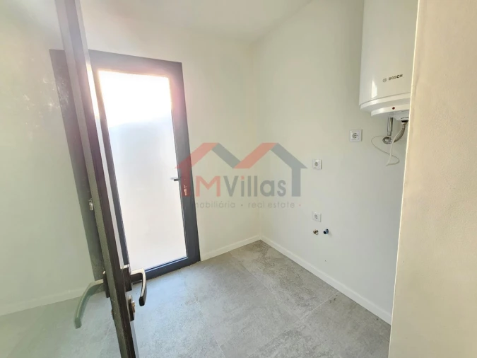 Moradia T3 para Venda em Loule (São Sebastião) Foto 13