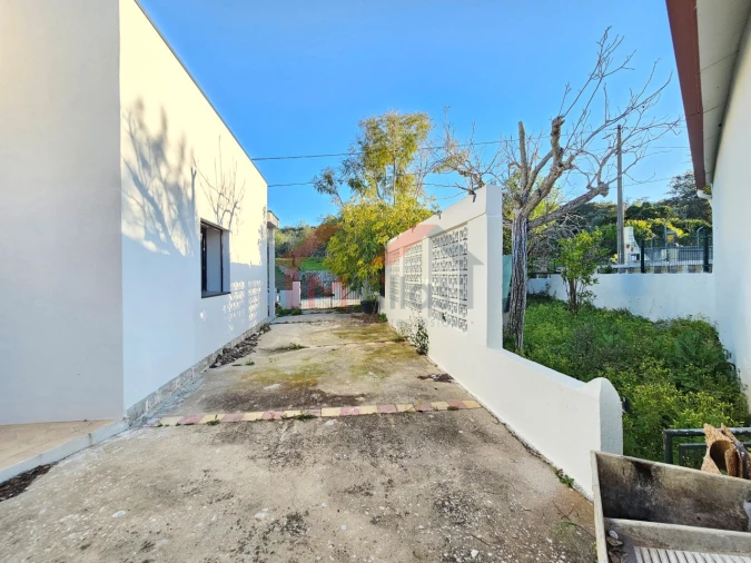 Moradia T3 para Venda em Loule (São Sebastião) Foto 25