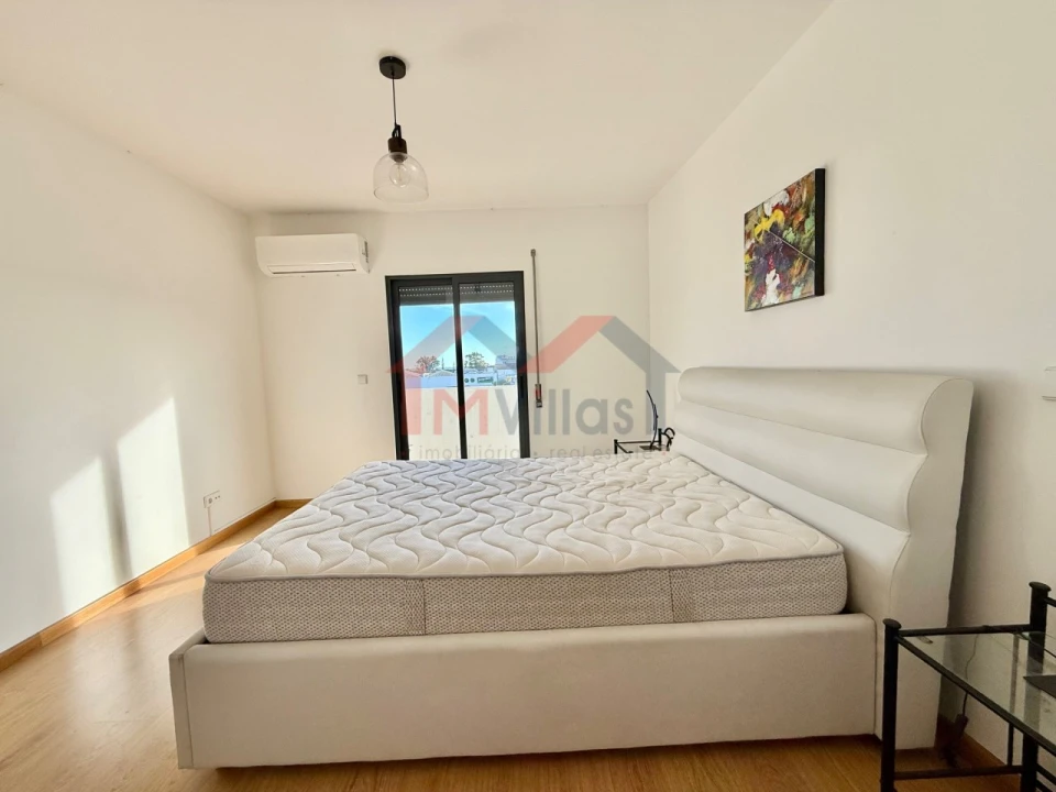 Apartamento T3 para Venda em Olhão Foto 17