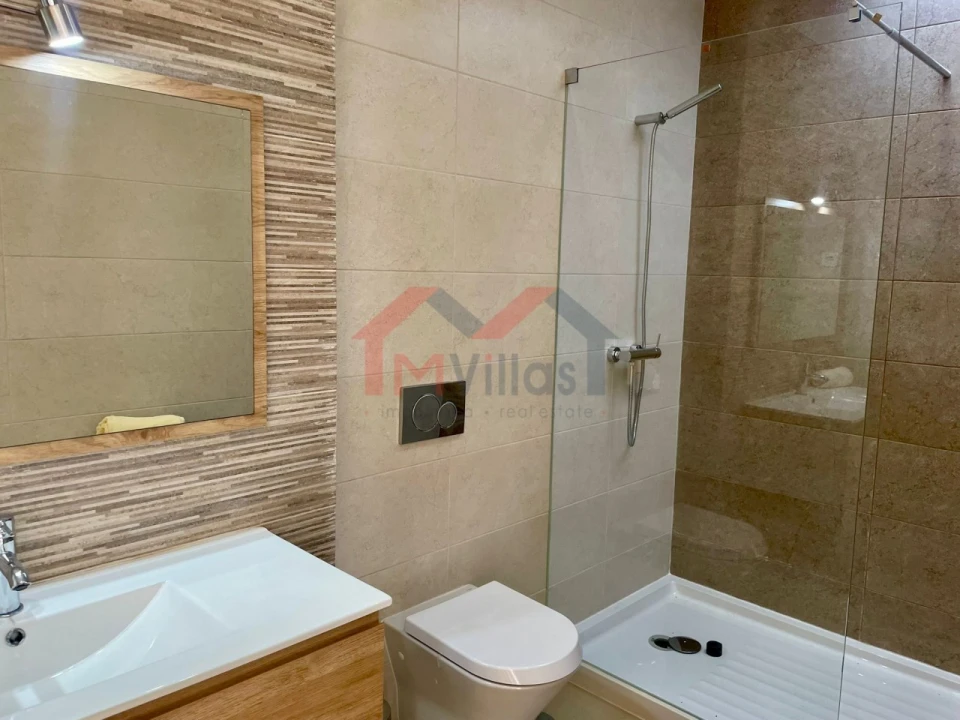 Moradia T4 para Venda em Tavira (Santa Maria e Santiago) Foto 8