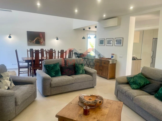 Moradia T4 para Venda em Tavira (Santa Maria e Santiago) Foto 2