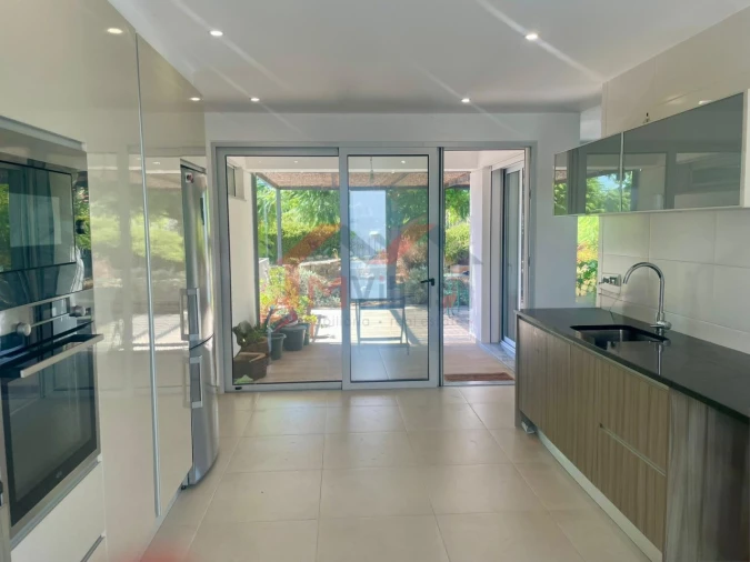 Moradia T4 para Venda em Tavira (Santa Maria e Santiago) Foto 4