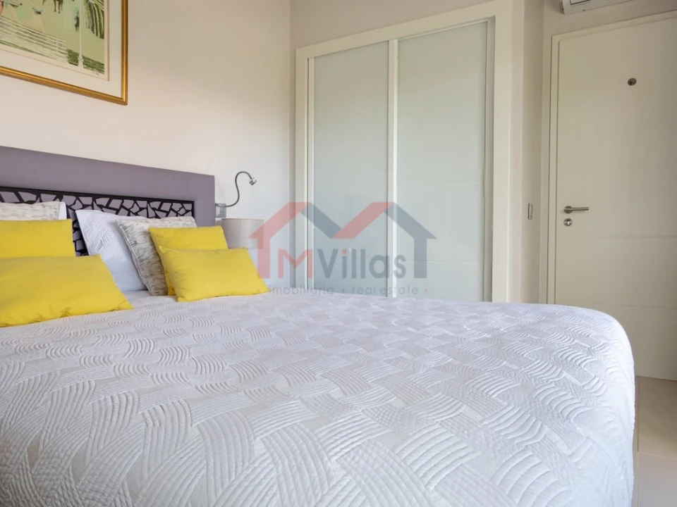 Apartamento T3 para Venda em Quarteira Foto 15